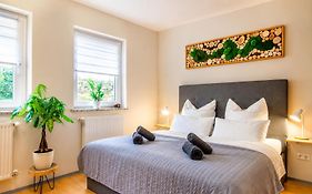 Ferienwohnung Zum Sperberring - Parkplatz - Wallbox - WLAN - Netflix&Disney - sehr ruhig - perfekt zum entspannen&erholen